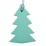 I 1+1 har vi pyntet op med det super flotte julepynt, som vi har modtaget fra vores mange designere...