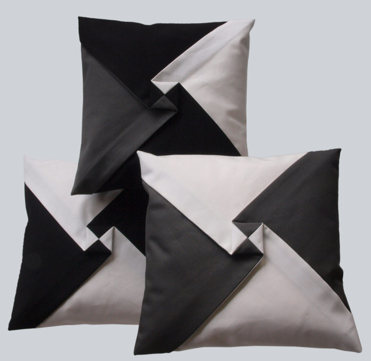 1+1 Design - Twist pude | 1+1 Textil