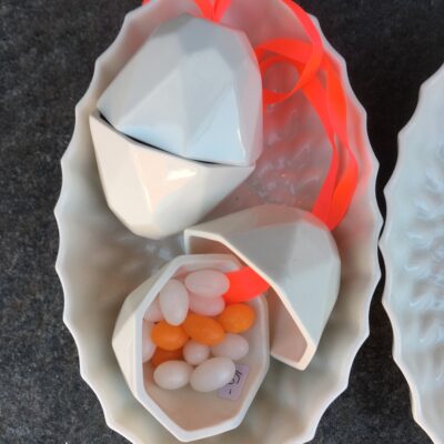 Helle-grej - Påskeæg, to-delt