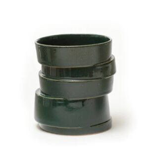 Lars Rank Stabel vase, bred i mørkegrøn