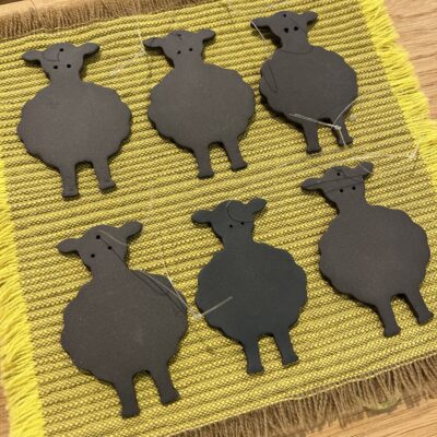 Esther Elisabeth - Påskeophæng sort får