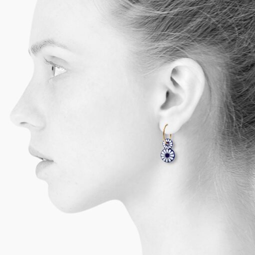 SCHERNING bloom dotty ørering model billede