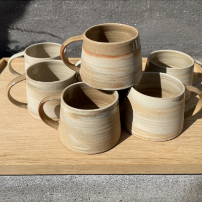 Sara Jeffries - Kop i stentøj - Med hank