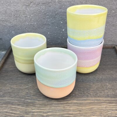 Louise Mathiesen - Kop (stor - lyserød, gul, blå og grøn)