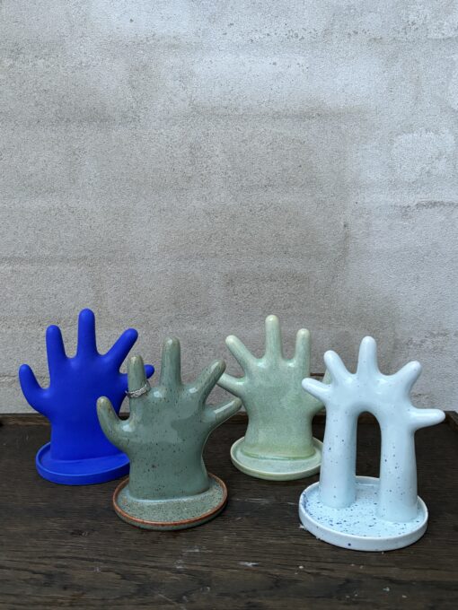 Thora Finnsdottir - Hello Hand