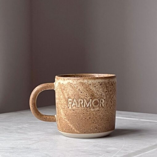 Julie Damhus – FARMOR kop (brun)