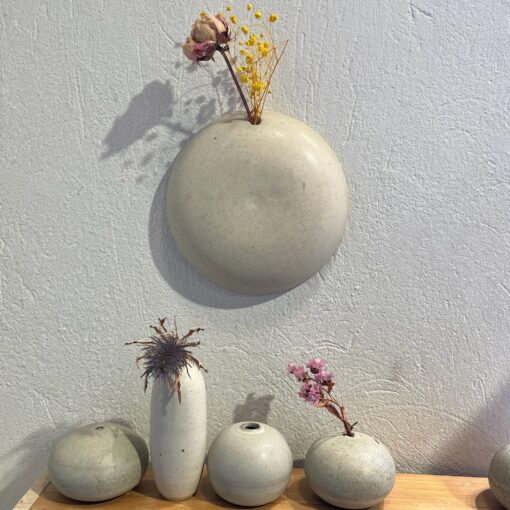 Viki Weiland - Wall Vase (stor - hvid)