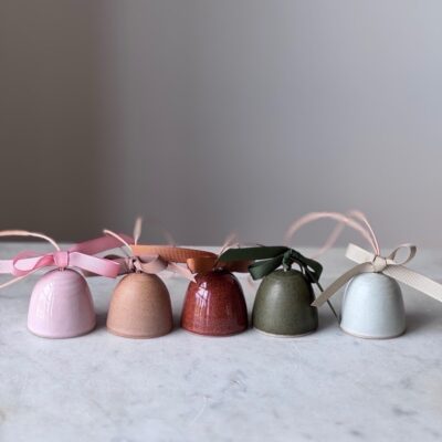 Julie Damhus - Juleklokke - mint, grøn, brændt og flat white