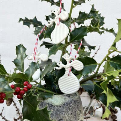 Christine Bendt  H-elge juletræsophæng i porcelæn