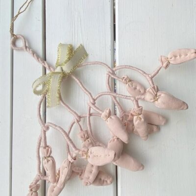 Louise Dausell
Mistelten 
i stof