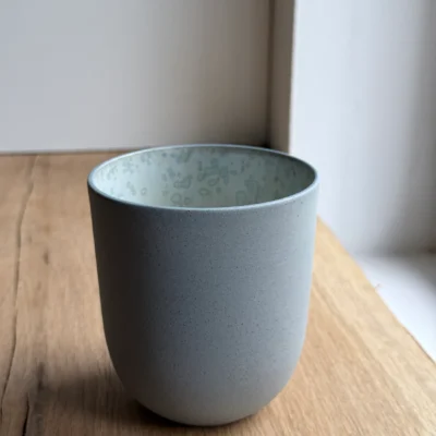 Mia Maya Design - Kaffekop, Stone Blue w/ crystal glaze (400 ml)