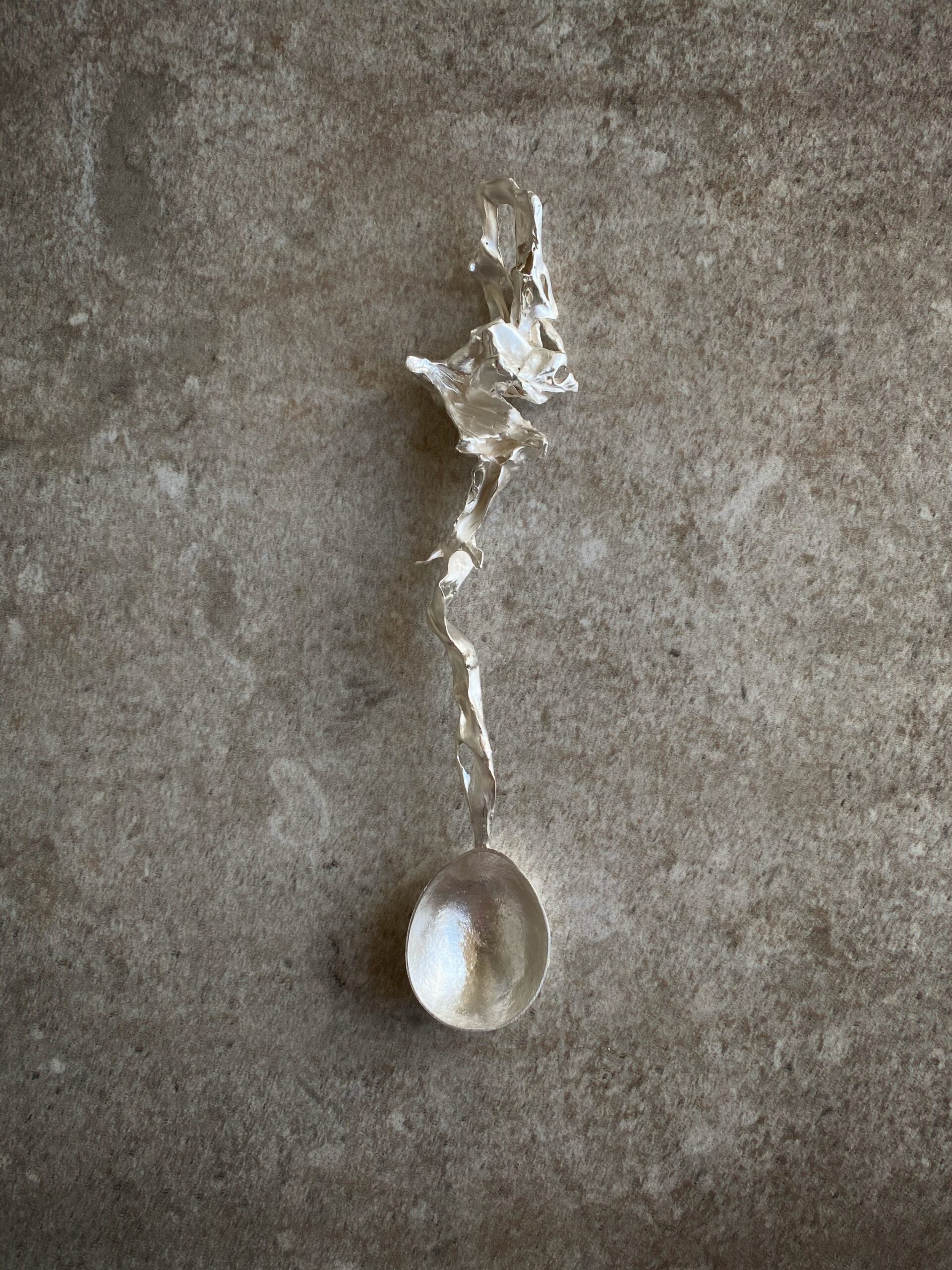 Annette Dickow - "Crumbled and folded" Sølvske (stor)