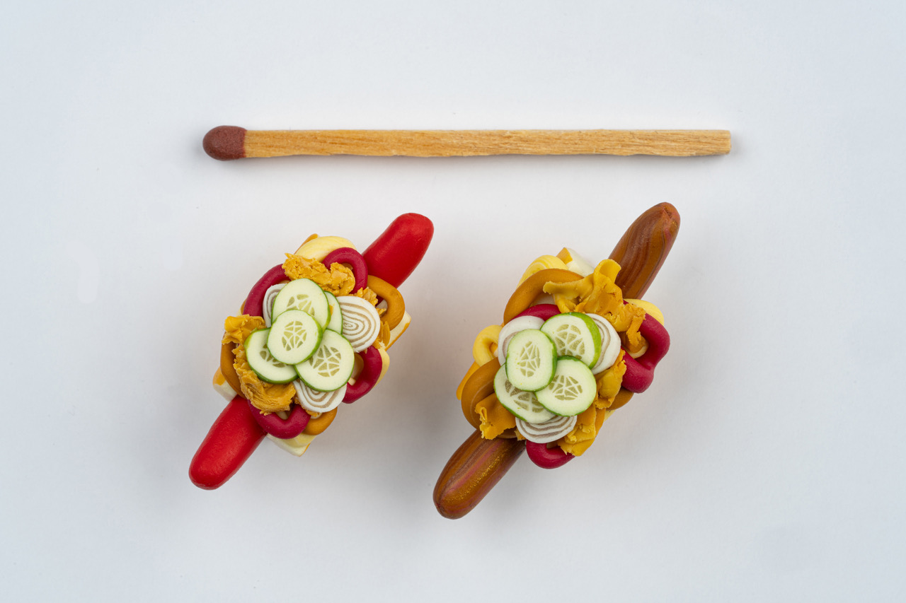 Maria Ortmann - Hotdog magnet